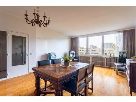 ruim en lichtrijk appartement met 3 slaapkamers op centrale ligging