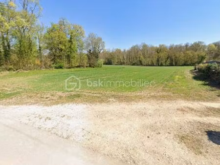 terrain de 1 500 m² à charbuy