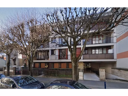 local commercial t4 villemomble à vendre