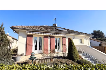 viager occupé monsieur 79 ans madame 83 ans - maison individuelle avec jardin et garage