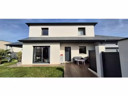 maison de luxe de 4 chambres en vente à soliers  france