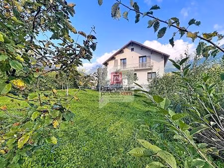 maison ugine 18 pièces 240 m2