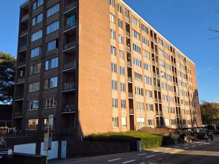 gerenoveerd appartement met 2 slaapkamers  terras en garagebox te huur in heverlee