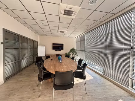 location bureau 108m2 carnoux-en-provence 13470 - 1040 € - surface privée