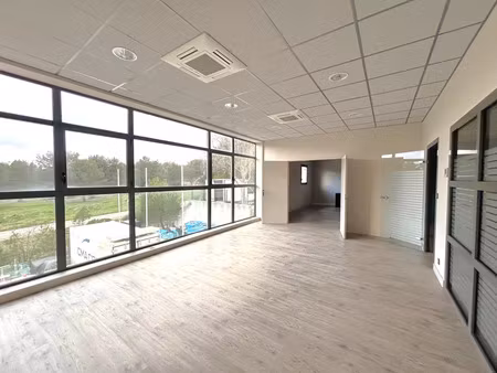 location bureau 108m2 carnoux-en-provence 13470 - 940 € - surface privée
