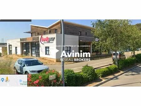 location local commercial