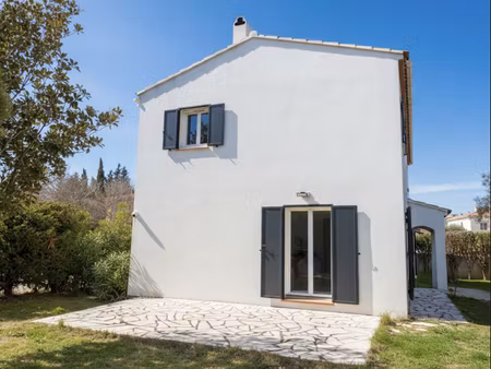 vente maison 5 pièces 160 m² à marignane (13700)  595 000 €