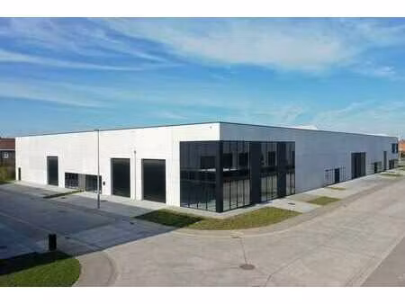 nieuwbouw magazijn 288m² met mezanine 94m² te wielsbeke