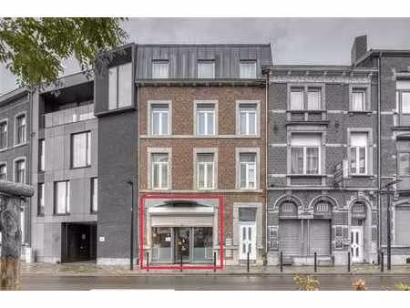 rez-de-chaussee commercial situe a deux pas des guillemins