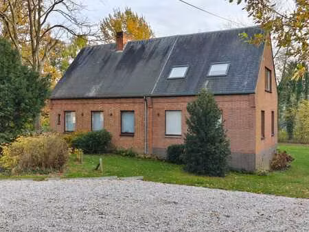 limelette  belle villa à louer