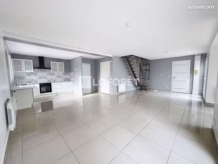 maison 7 pièces 140 m²