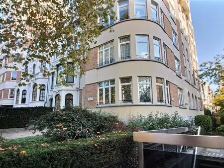 bien professionnel à louer à woluwe-saint-lambert € 2.000 (lgxr8) - renaissance properties