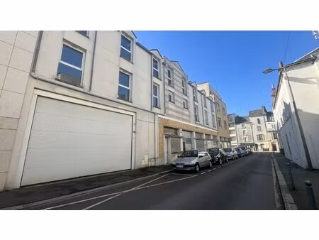 location local professionnel 366m² orleans 45000