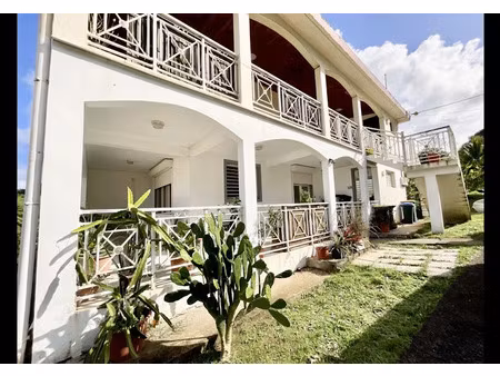 vente appartement 4 pièces 117.5 m² à le lorrain (97214)  200 000 €