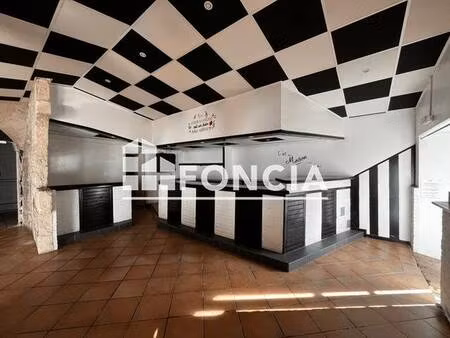 local commercial à louer