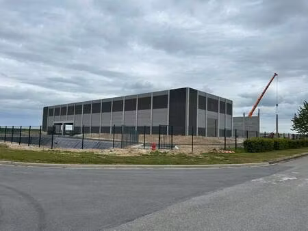 local d'activités à louer