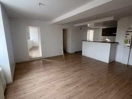 vente appartement 3 pièces à changé (53810) : à vendre 3 pièces / 58m² changé