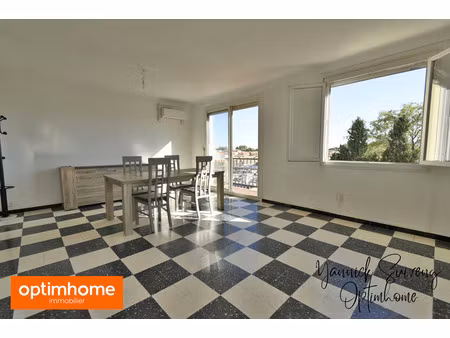 appartement t4 de 93 m² + terrasse - garage - cave - petit terrain