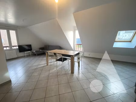 appartement 2 chambres + bureau avec double garage