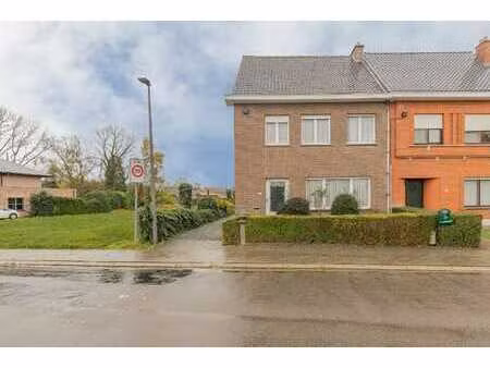 maison familiale à rénover avec jardin  véranda et grenie...