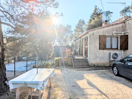 jouques - maison 70m² - terrain 5.000m² - piscine – possibilités agrandissements