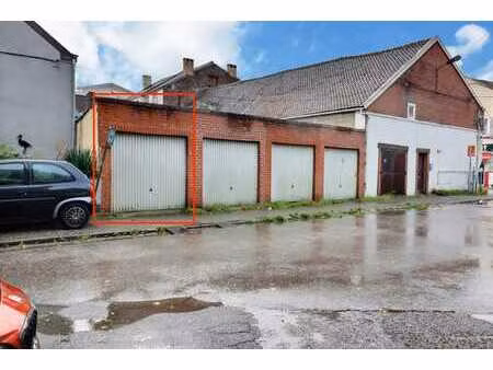 garage avec accès à un terrain – situation idéale