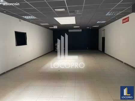 local d'activité 1 200 m²