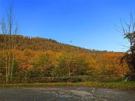 terrain de 1 ha 68 sur les hauteurs de marcourt