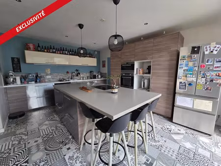 vente maison 7 pièces 180 m² à louargat (22540)  207 000 €