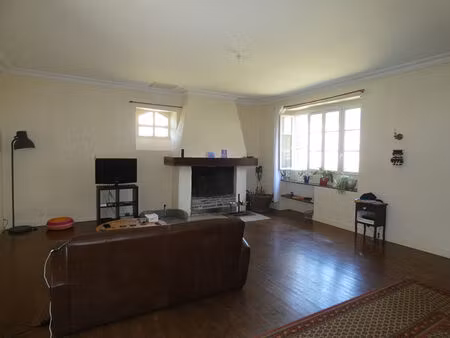 monteneuf maison indépendante de 130 m²   4 pièces