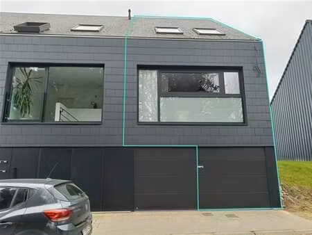 appartement avec 3 chambres et garage près du centre de wemm