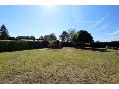 terrain de 5a 29ca pour construction ouverte à roosbeek.