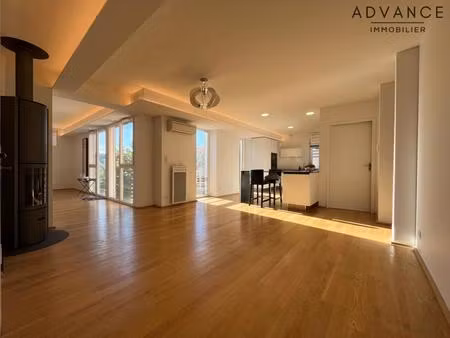 plein cœur du quartier de guilhemery  immeuble de 3 appts