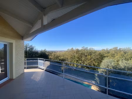 sur les hauteurs de toulouse  une vue splendide  maison 8 pi