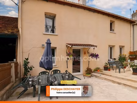 maison de village de 142 m² - 6 pièces - 4 chambres - grange / gararge - sur parcelles de 