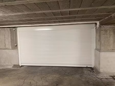 garage - quartier canclaux - cs 393