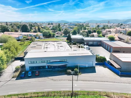 location locaux professionnels 313 m² à saint-gaudens (31800)  1 635 €