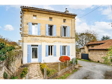 maison saint philippe d aiguille 4 pièce(s) 105 m2