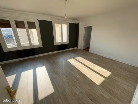 appartement 4 pieces de 92m² avec stationnement