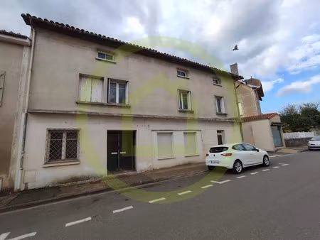 vente immeuble 130 m² à chasseneuil-sur-bonnieure (16260)  69 000 €