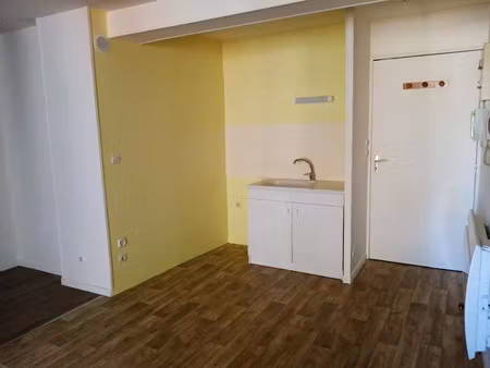 location appartement 2 pièces 44 m² à levroux (36110)  425 €