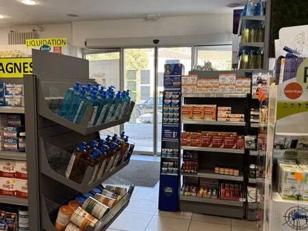 vente murs commerciaux 200 m²