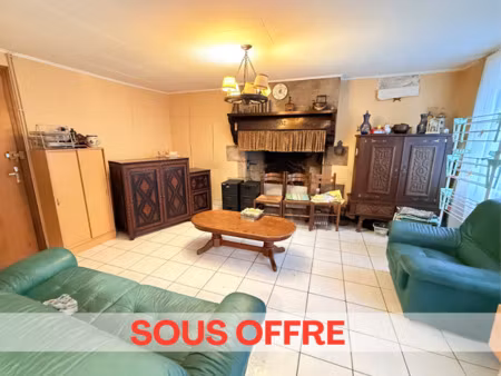 vente maison à lampaul-guimiliau (29400) : à vendre / 100m² lampaul-guimiliau
