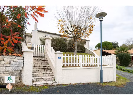 vente maison à l'orbrie (85200) : à vendre / 76m² l'orbrie