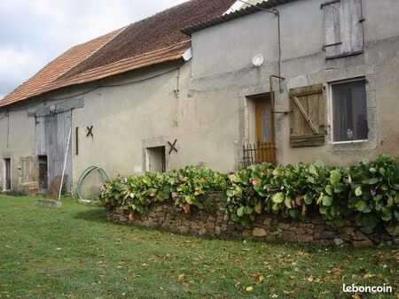 ancienne grange en partie restaurée  habitable de suite 80m2 