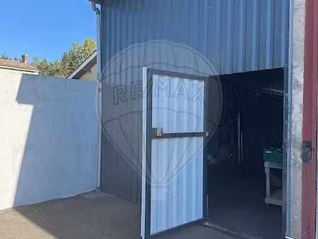 location locaux professionnels 90 m² à bordeaux (33000)  1 100 €