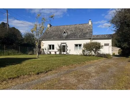 maison plélauff 122 m² t-6 à vendre  148 000 €