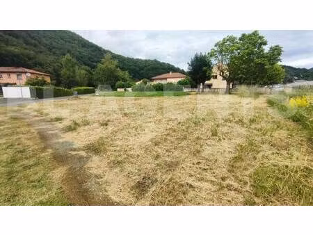 terrain constructible viabilisé à vendre