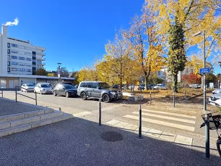 murs commerciaux à vendre – quartier albigny  annecy