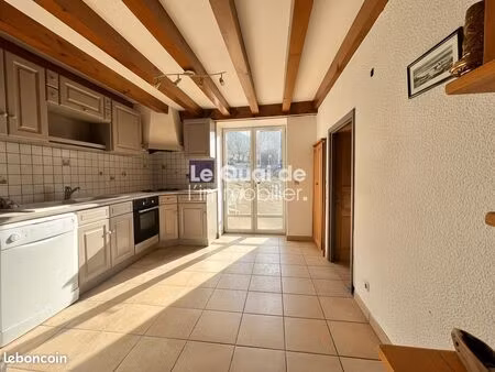 maison de village 6 pièces 120 m²